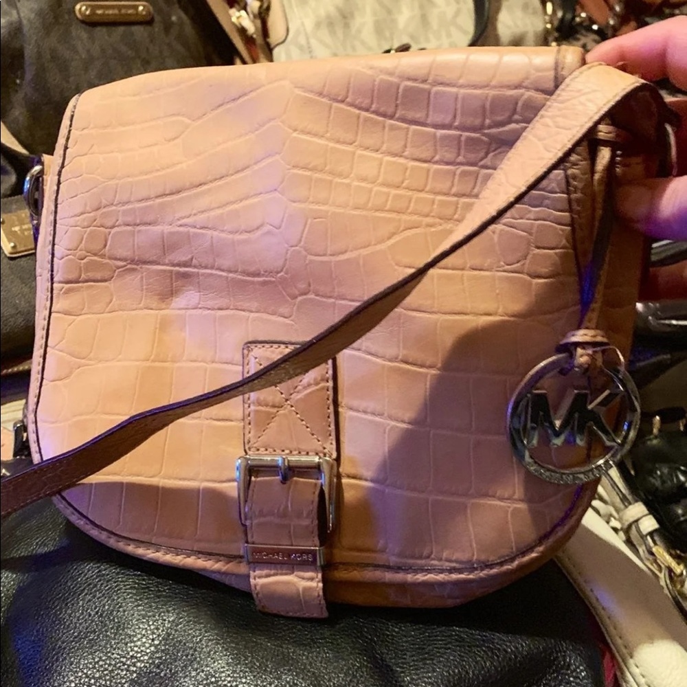 **SOLD**Michael Kors crossbody